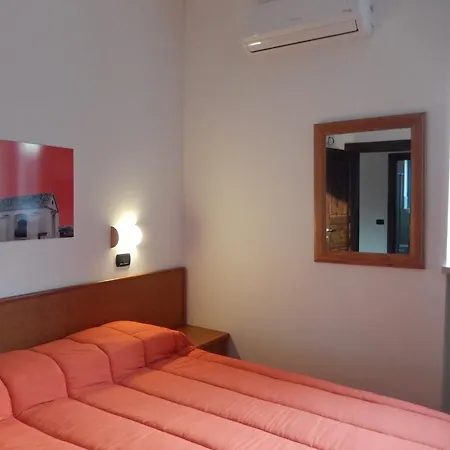 Гостевой дом Casole Short Lets