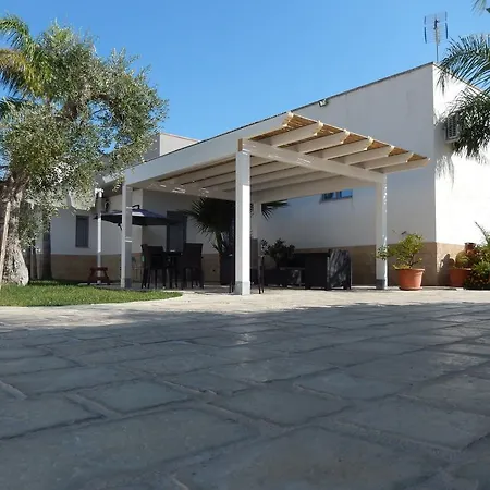 Casole Short Lets Гостевой дом