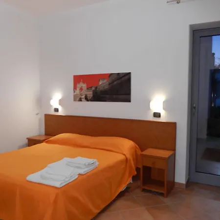 Casole Short Lets 3*